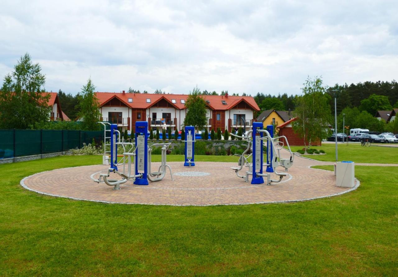 Apartament Lebska Ostoja Zarnowska Exteriör bild